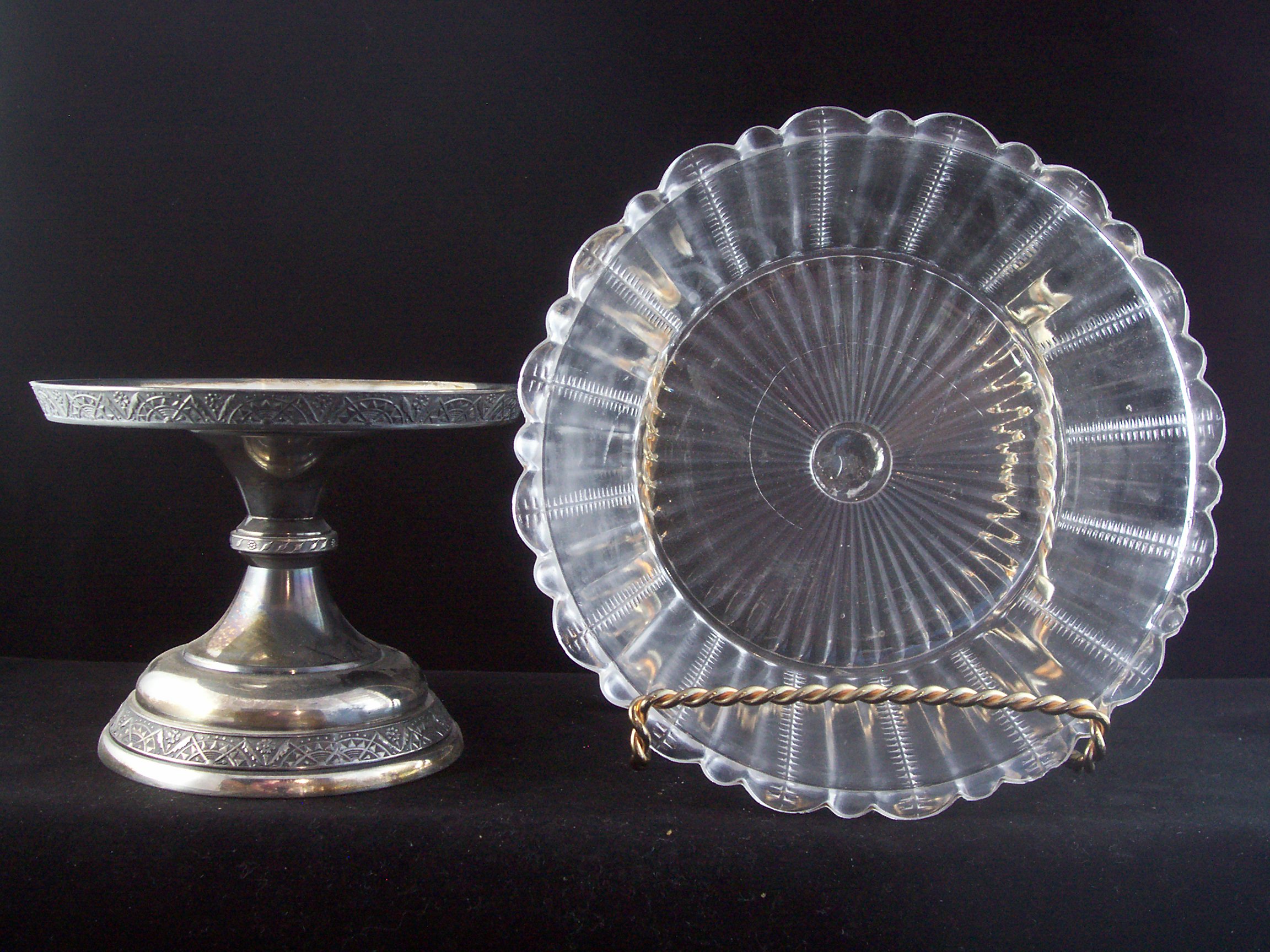 Early 1900s Quadruple Silverplated and Glass Compote - Image 2